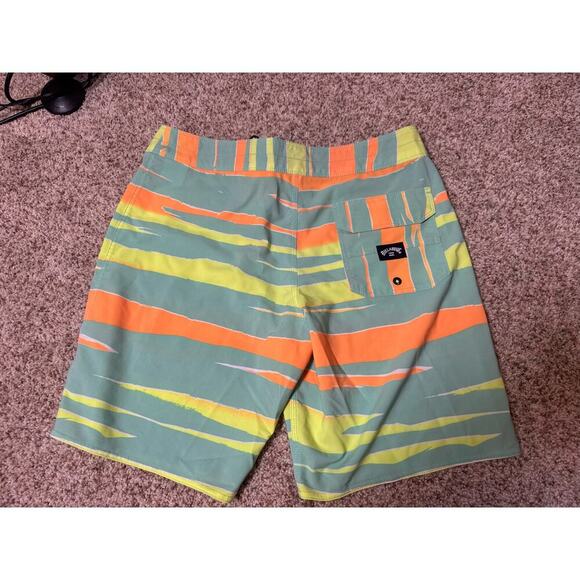 Billabong Men's Swim suit/Board shorts; size 31, 80's inspired - Picture 7 of 13